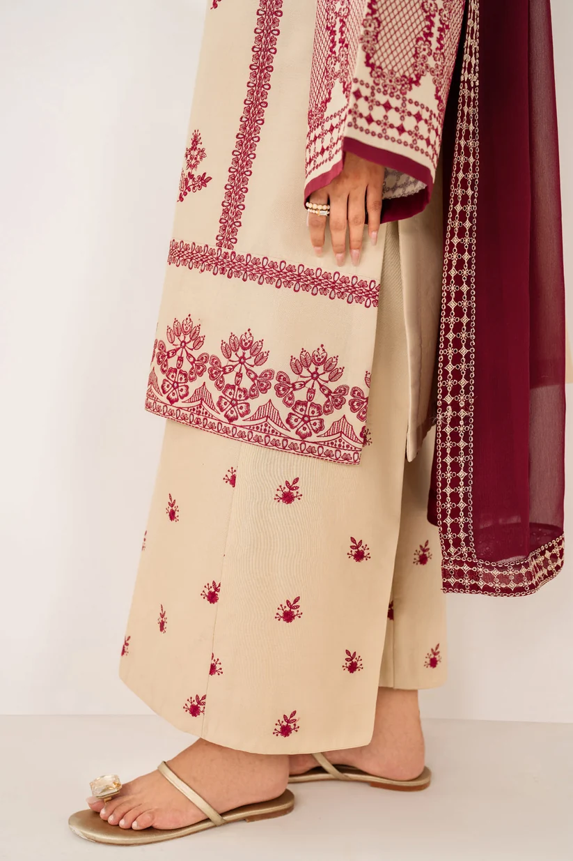 3 Piece Unstitched Heavy Embroidered Dhanak Fabric With Embroidered Dhanak Shawl - Image 4